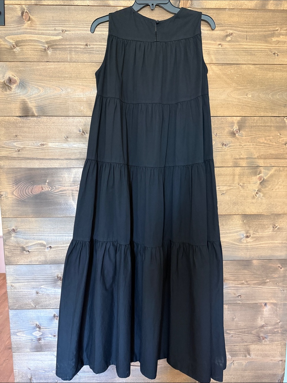 Sleeveless Black Tiered Maxi Dress - Picture 4 of 5